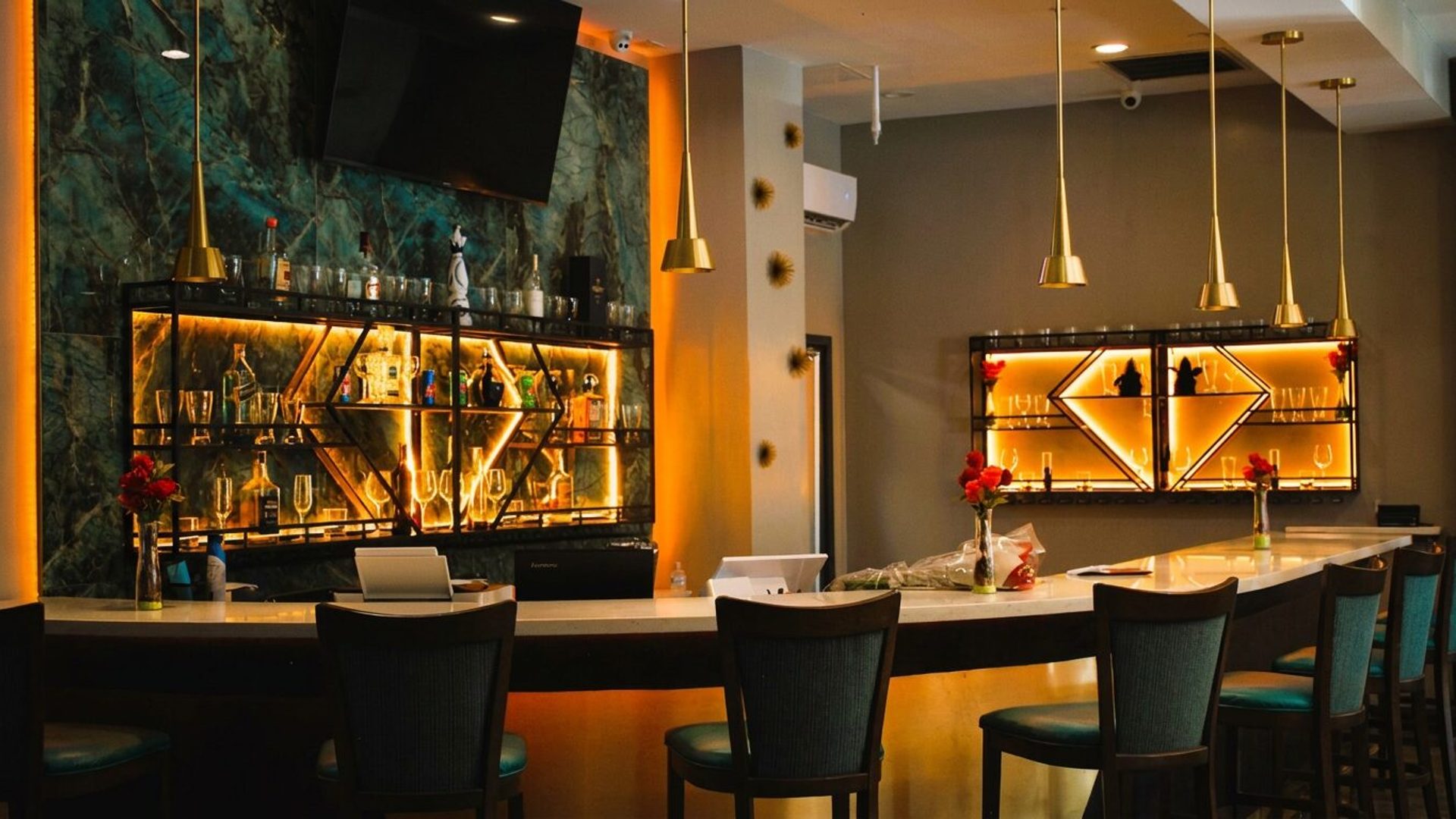 A full bar in downtown San Antonio