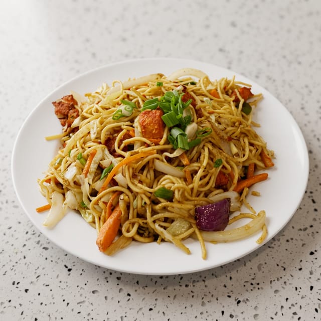 Hakka Noodles Chicken.