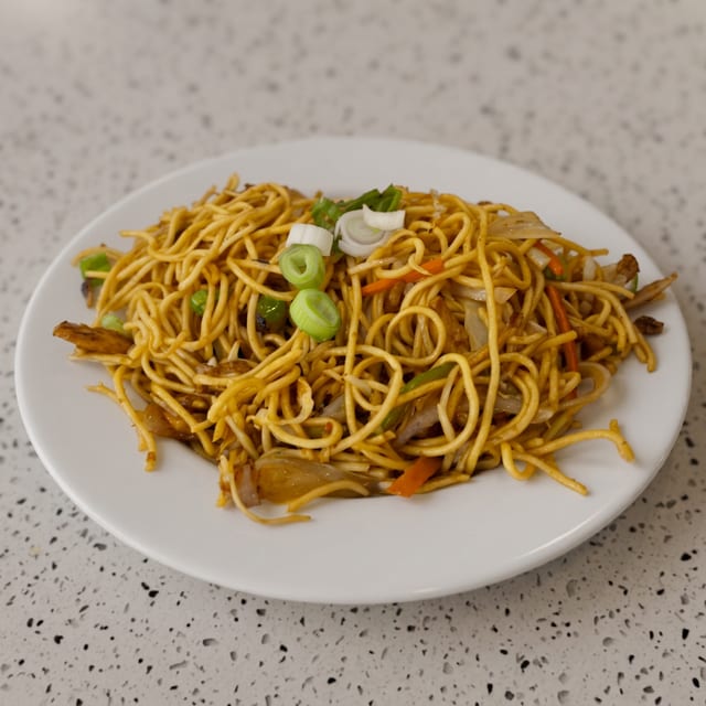 Hakka Noodles Egg.